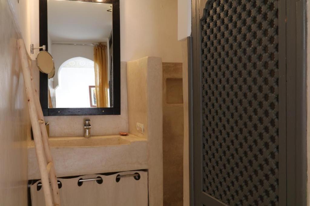 103Riad Pool Rooftop & Hammam Marrakesh Exteriör bild